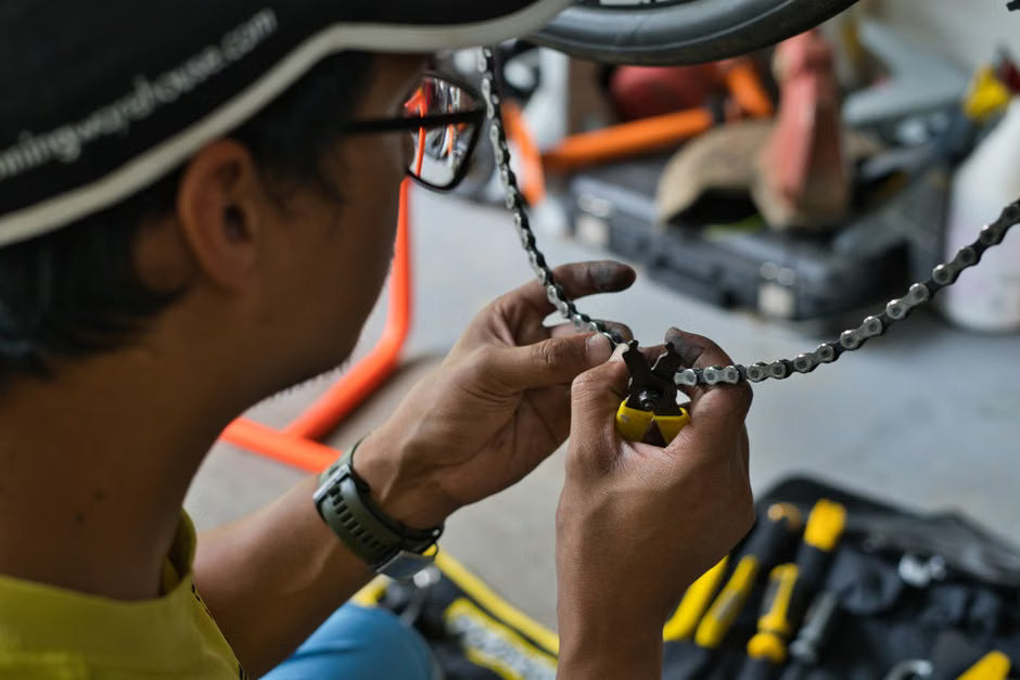 Where to Go for Expert Chain Repair Near You