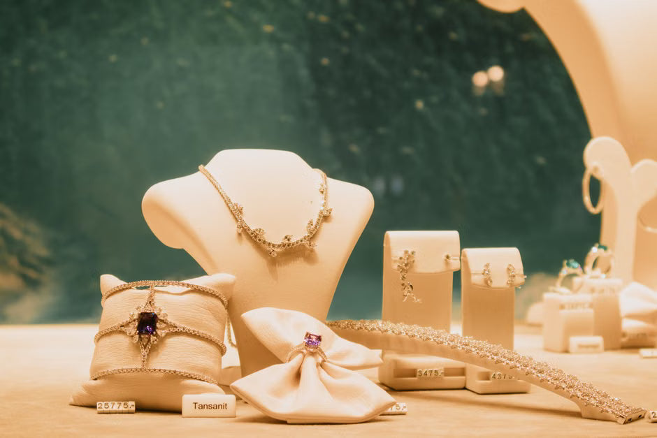 Jewelry Store Fullerton: 5 Tips for Finding Local Gems