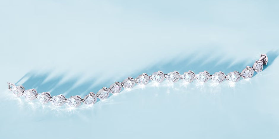 Compare Diamond Bracelet Prices: A Beginner’s Guide