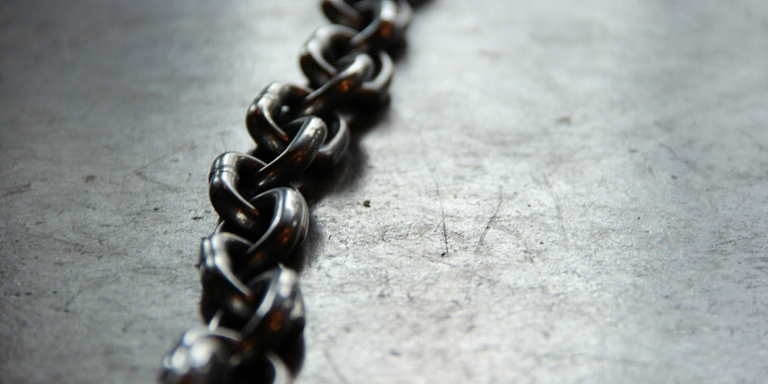 How to Fix a Broken Necklace Chain Without Losing Your Mind