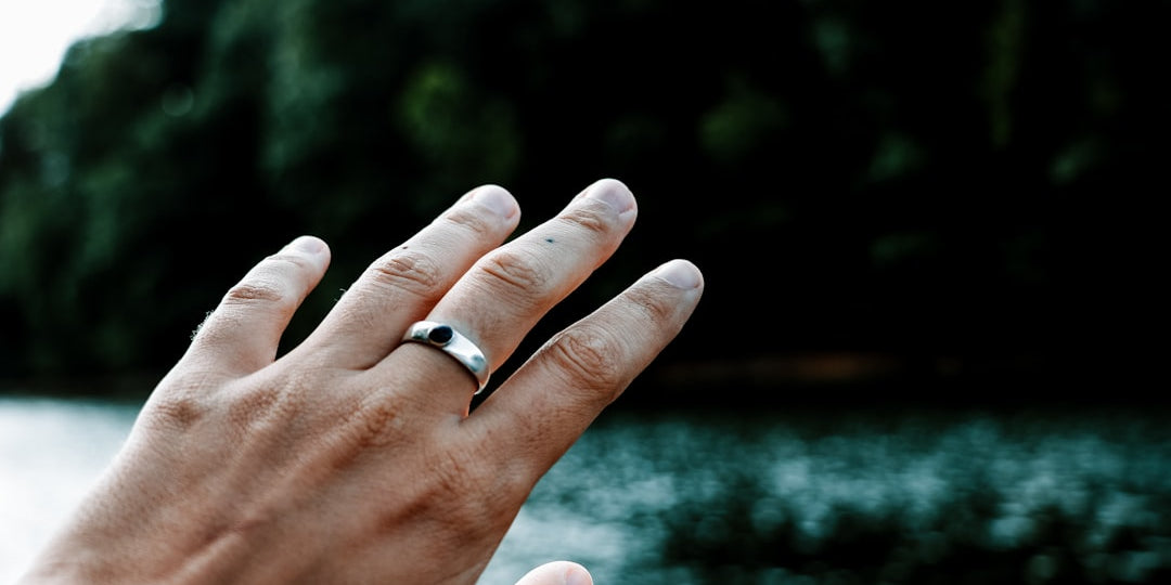 Size Matters: Finding the Average Male Ring Finger Fit