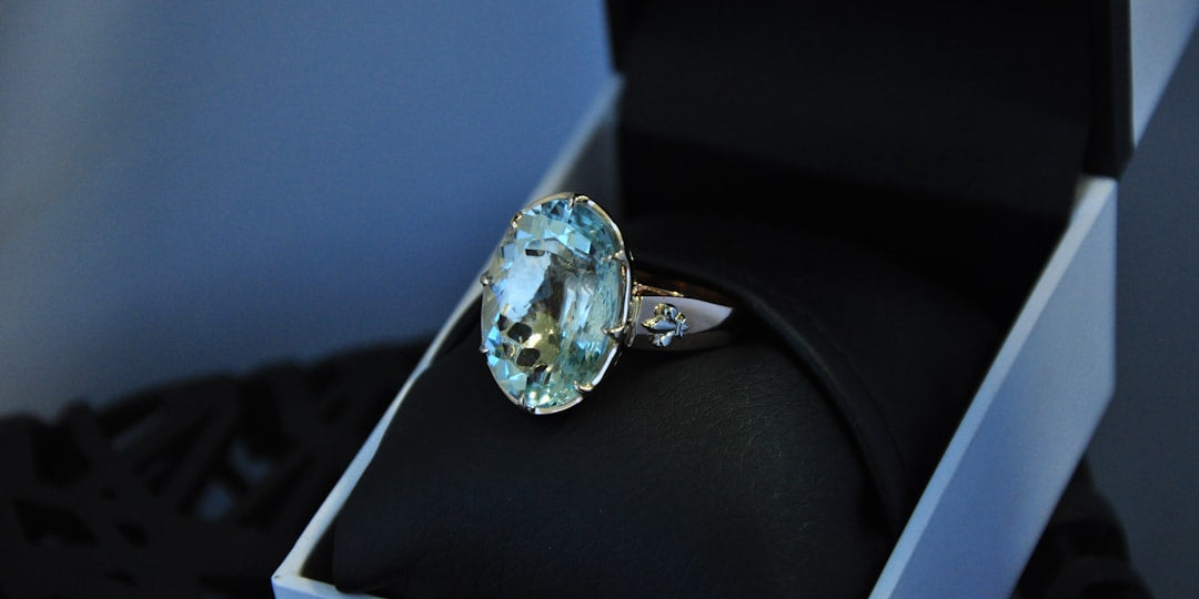 Dive Into Love with a Stunning Aquamarine Wedding Ring Set