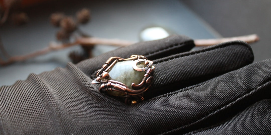 Chunky and Chic: A Guide to the Best Big Pearl Rings