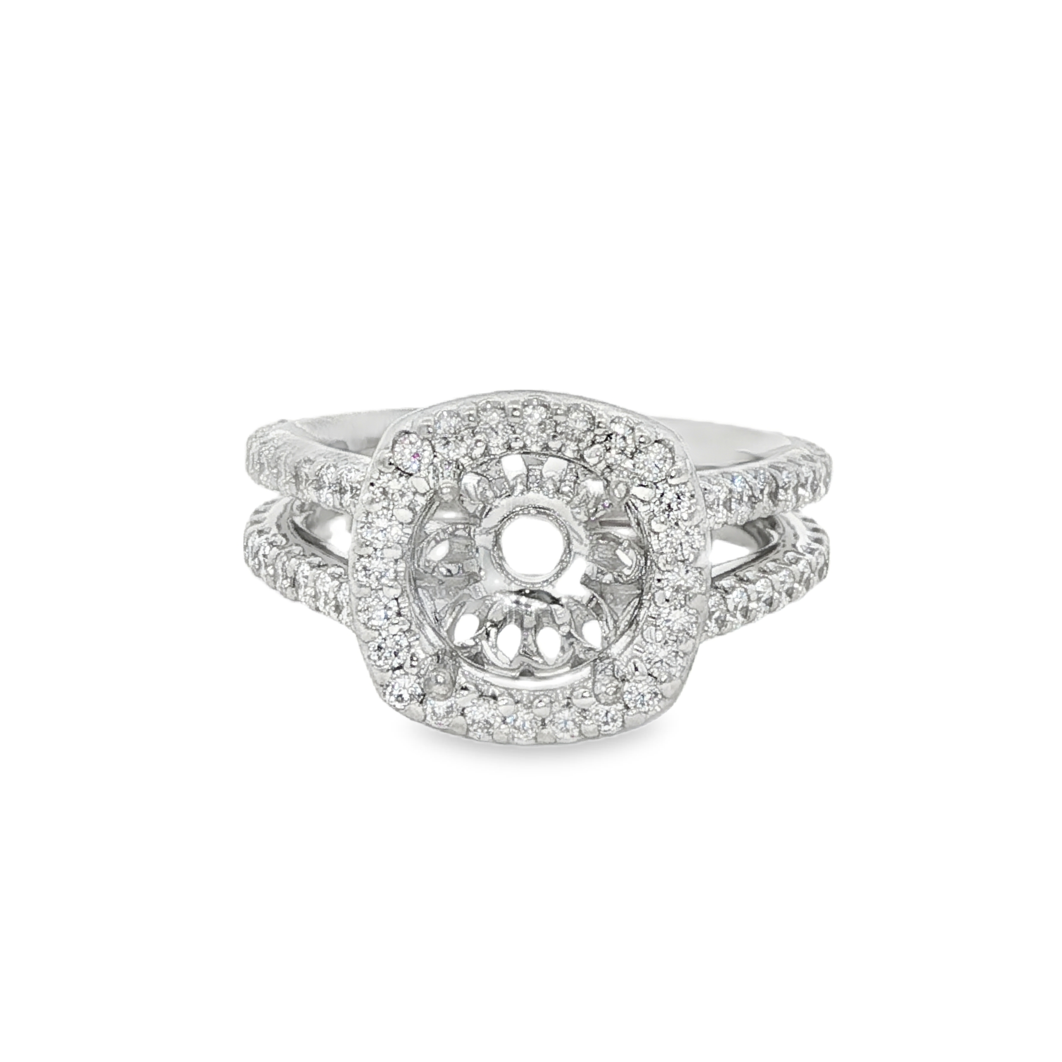 18K White Gold Halo Round Diamond Engagement Ring