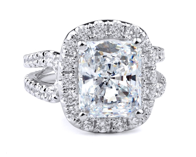 18K White Gold Halo Radiant Natural Diamonds Engagement Ring